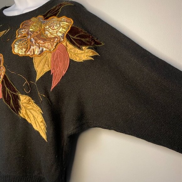 *Vintage* 90s Grandma Floral Embroidered Silk Blend Women's Sweater Size M - Picture 4 of 7